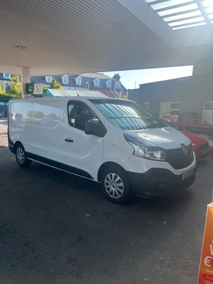 151 Renault trafic - Image 1