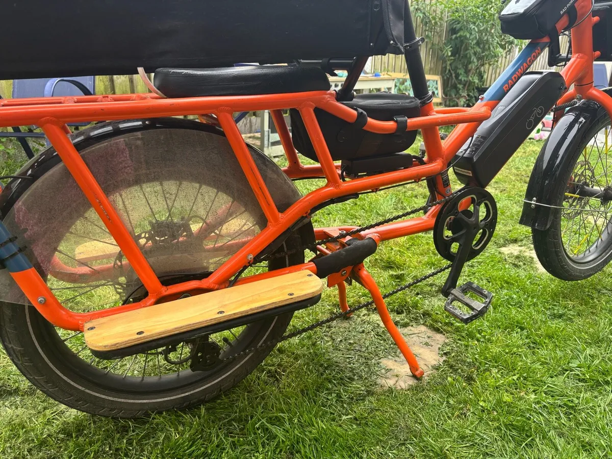 RadWagon Longtail electric Cargo Bike - Image 4