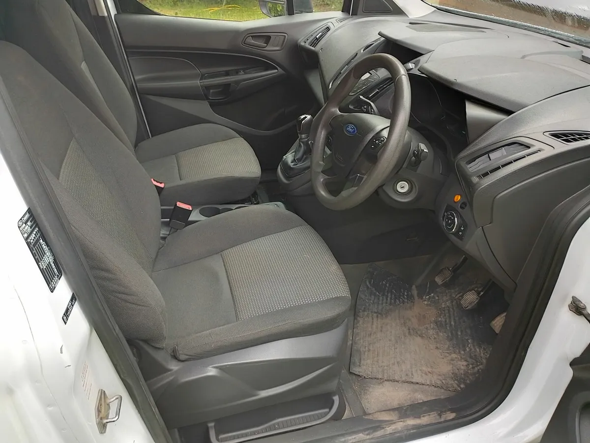 Ford Transit 2016 TAX 09-25 DOE 07-25 - Image 2