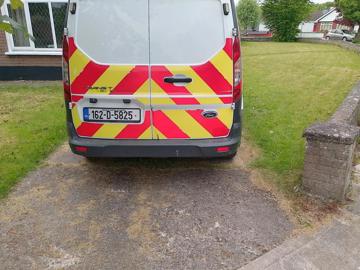 Ford Transit 2016 TAX 09-25 DOE 07-25 - Image 3