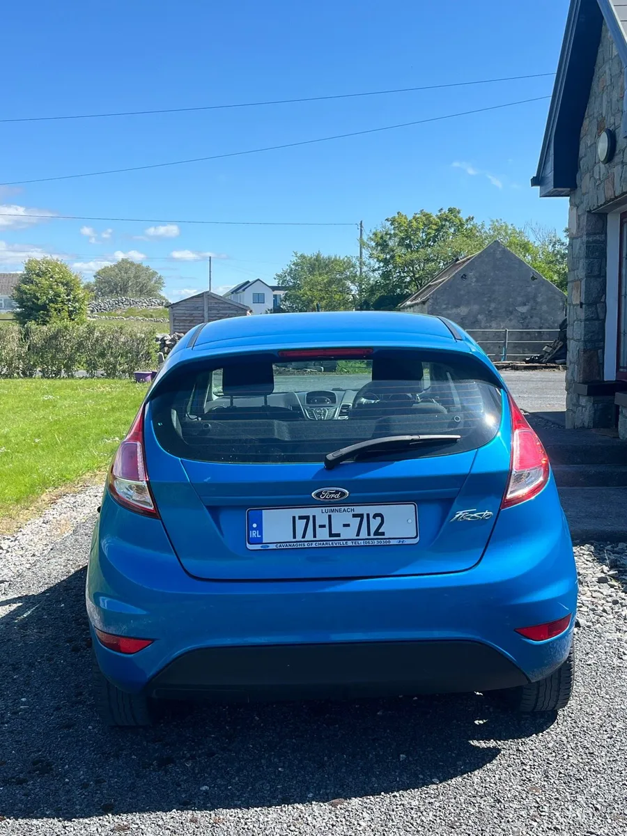 Car - Image 1