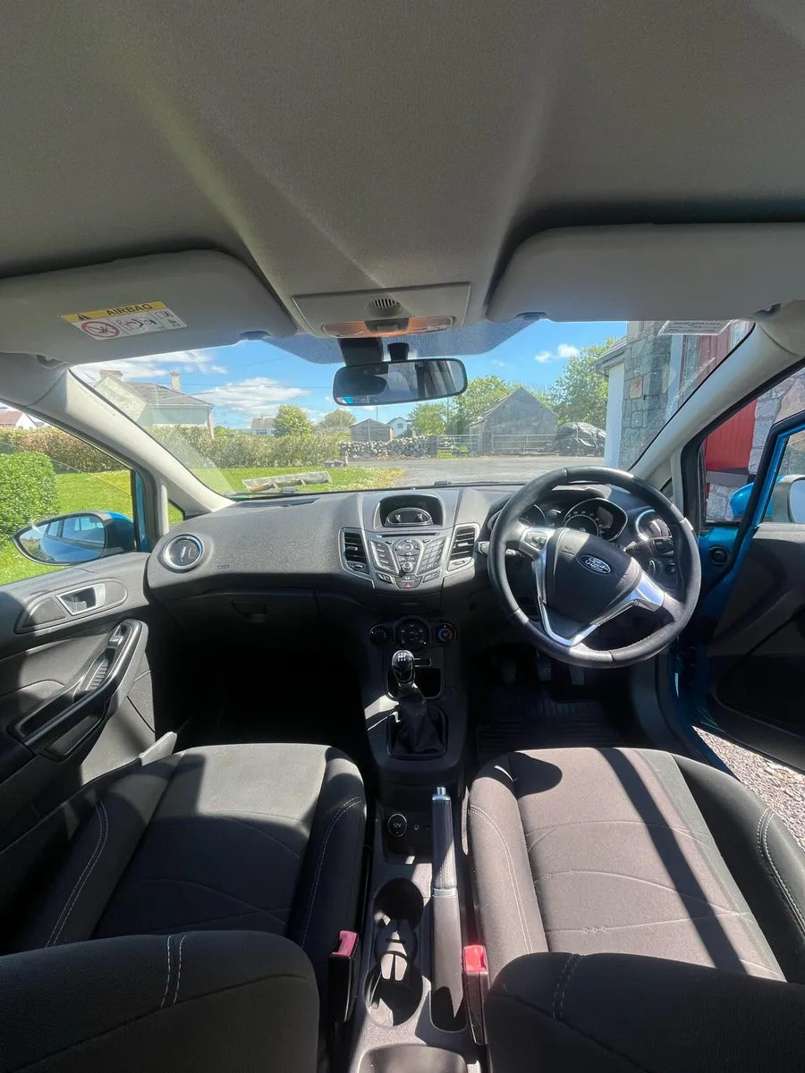 Car - Image 4