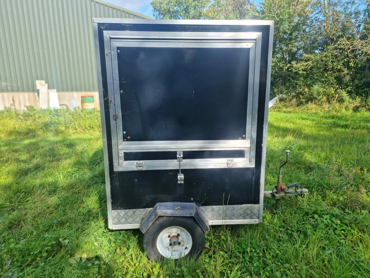 Coffee to go .. compact catering trailer - Image 3