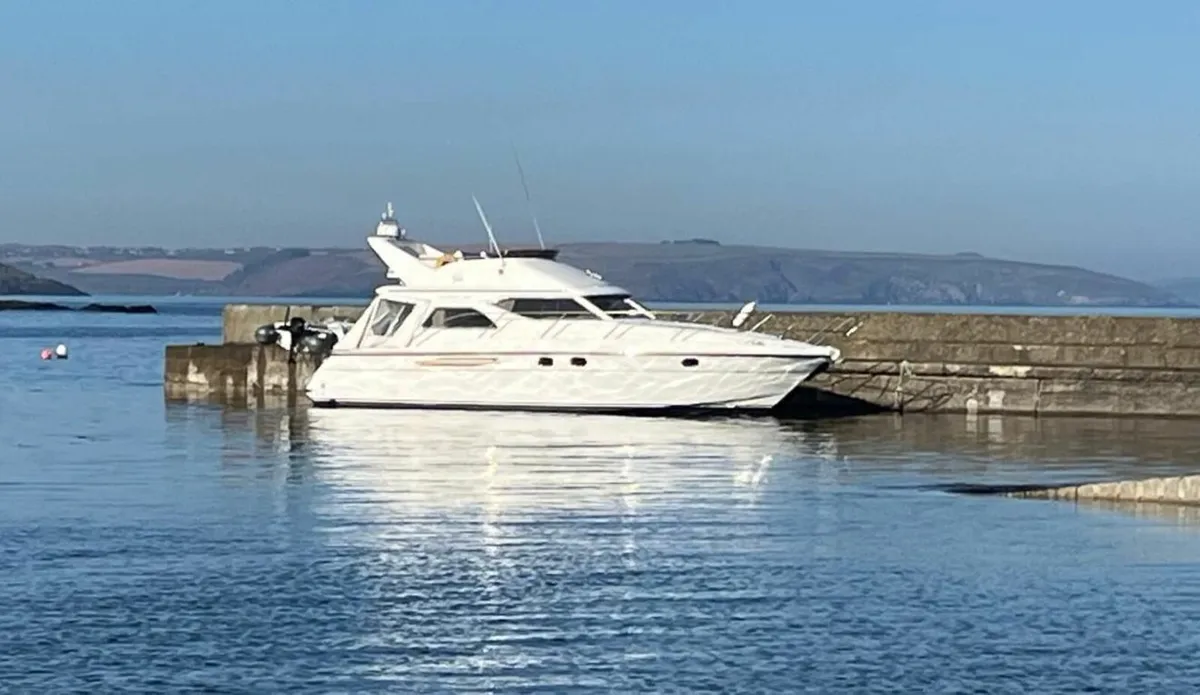Princess 360 - Image 1