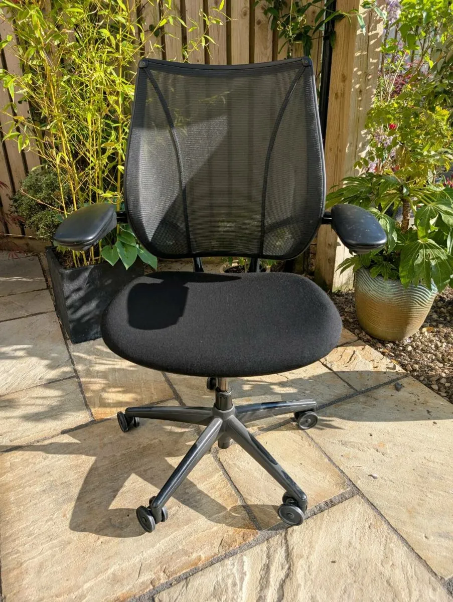 Ergonomic office chair - Image 4