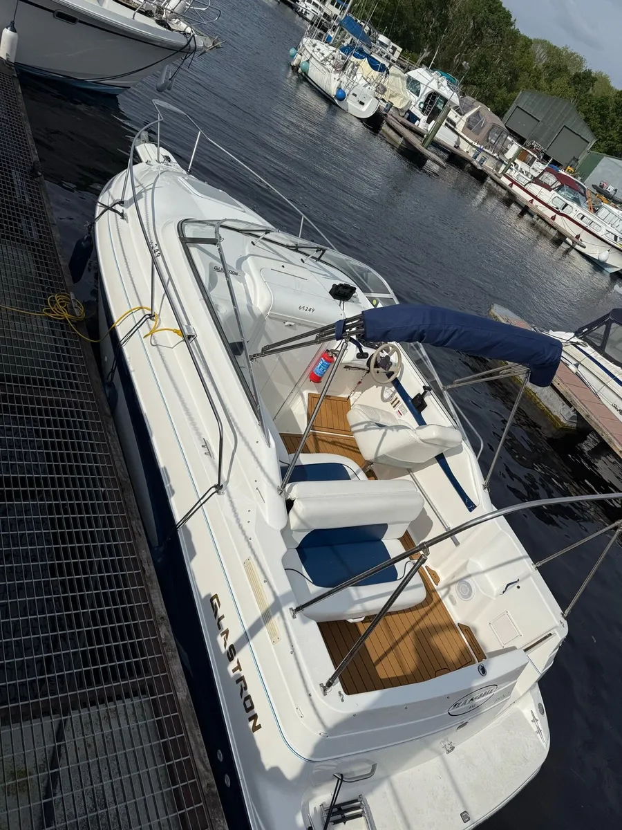 Glastron gs249 sports cruiser - Image 2