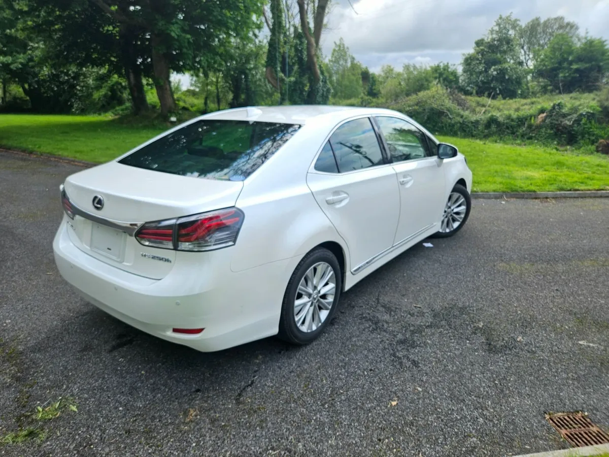 Lexus HS 2017 - Image 4