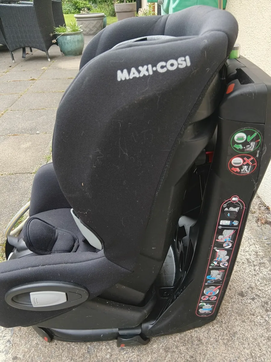 Maxi Cosy baby car  seat - Image 2