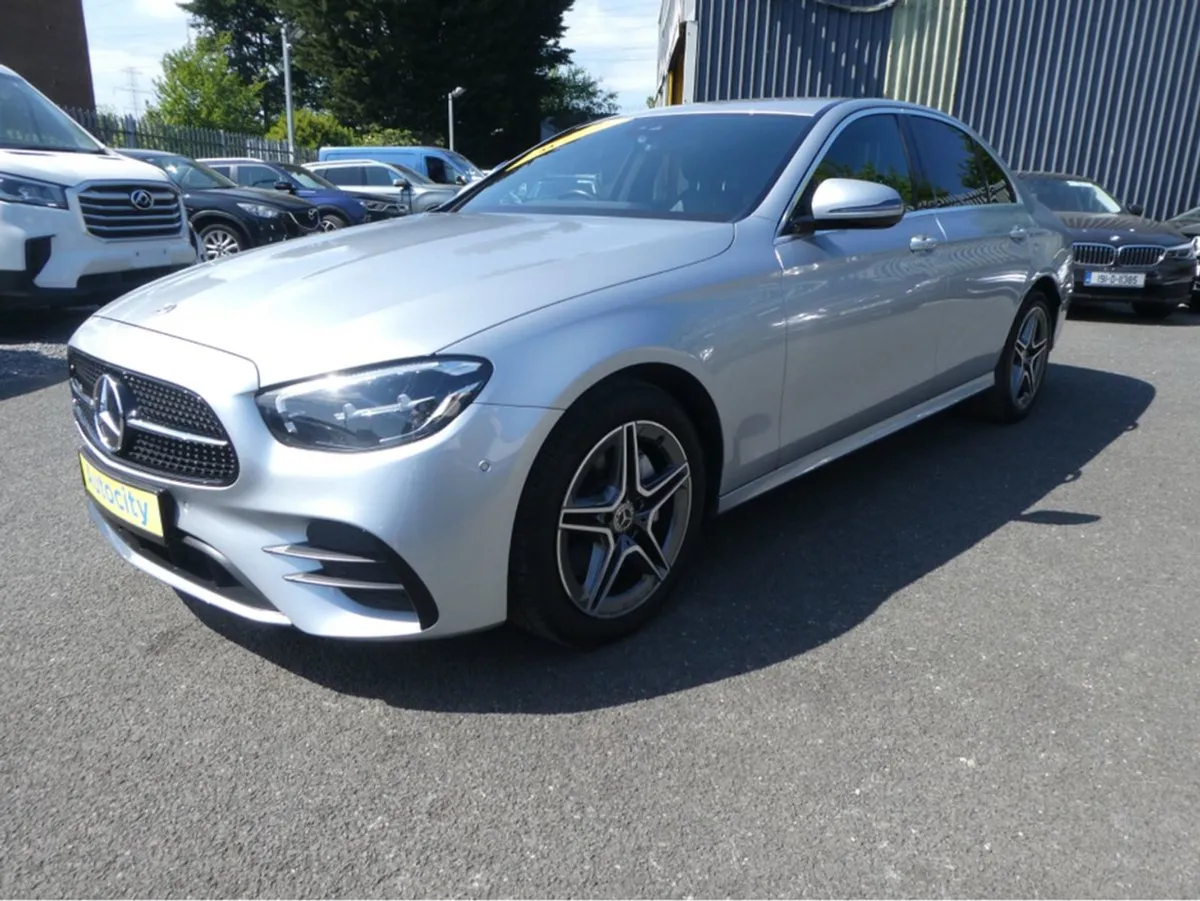 Mercedes-Benz E-Class 300 AMG Plug in Hybrid DSL - Image 4