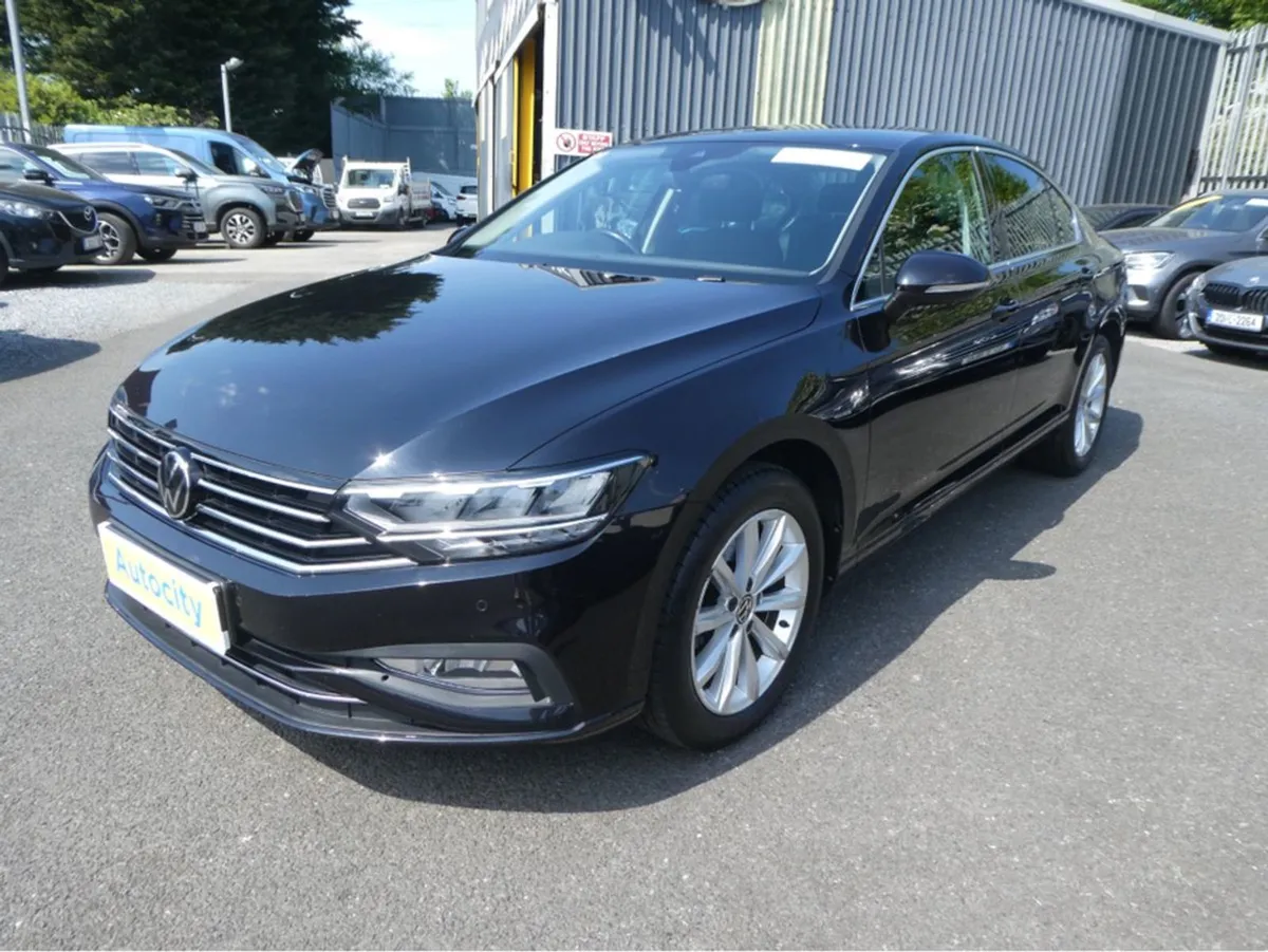 Volkswagen Passat Business 150hp - Image 2