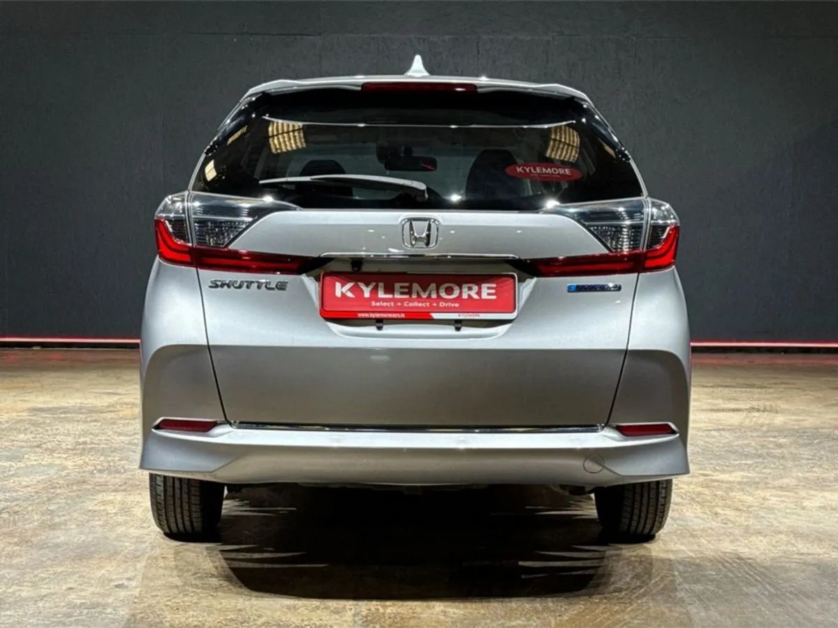 Honda Shuttle 1.5 Hybrid Automatic - Reverse Came - Image 4