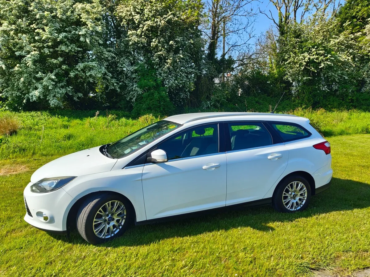 Ford Focus Estate Titanium 2011 1.6lt - Image 1