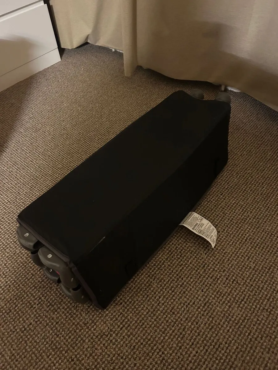 Travel cot - Image 4
