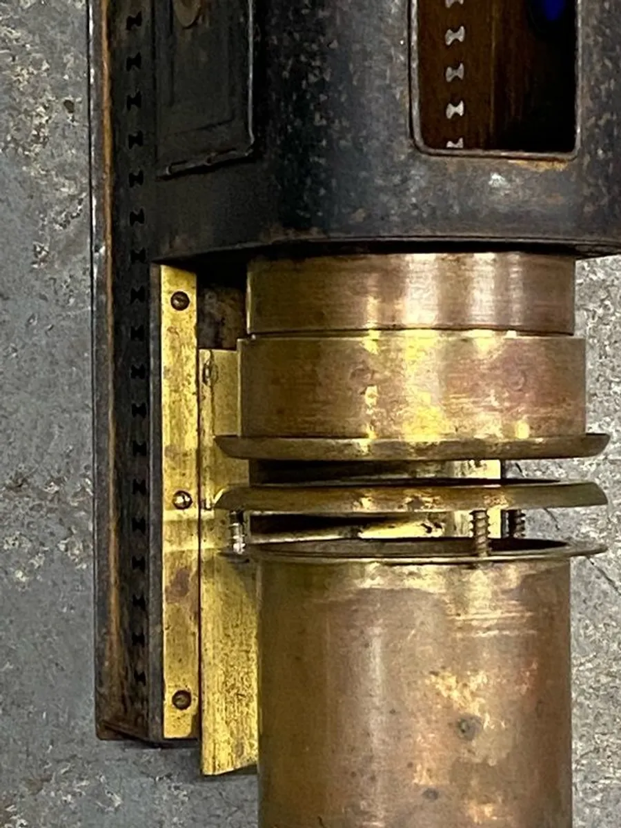 A Victorian magic lantern - Image 4