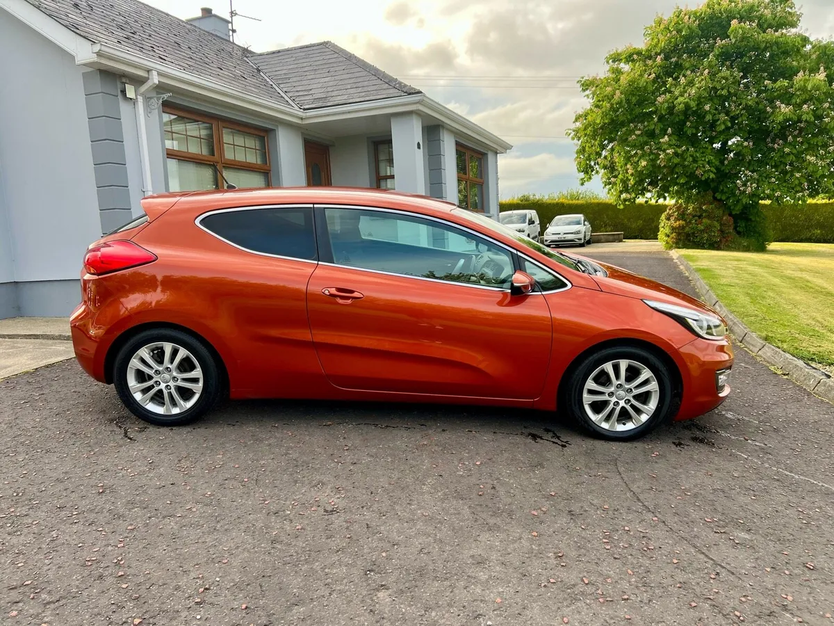 2013 KIA PRO CEE’D 1.4 CRDI EX DIESEL - Image 4