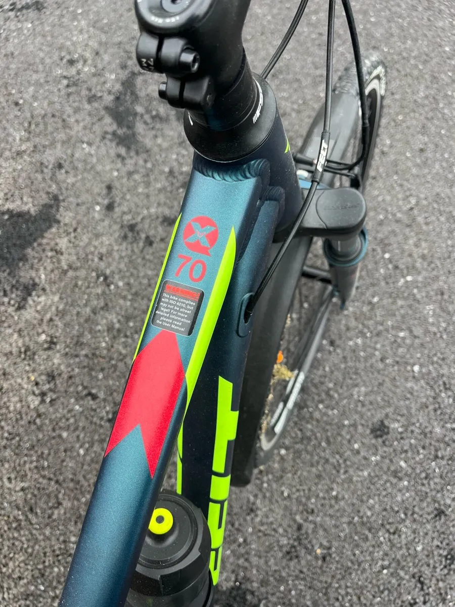 Bike Felt X70 Road Bike and child seat - Image 3