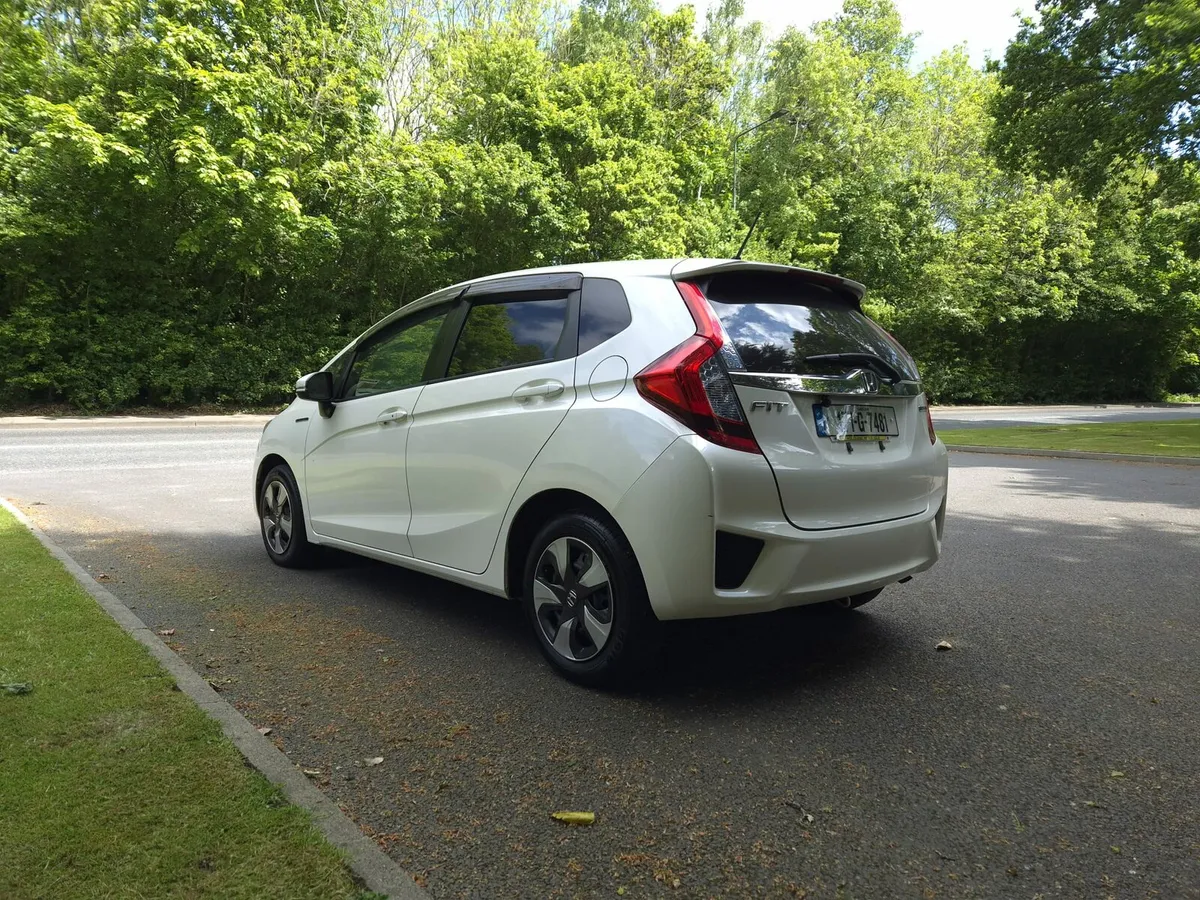 2017 Honda Fit 1.5Auto Hybrid - Image 2