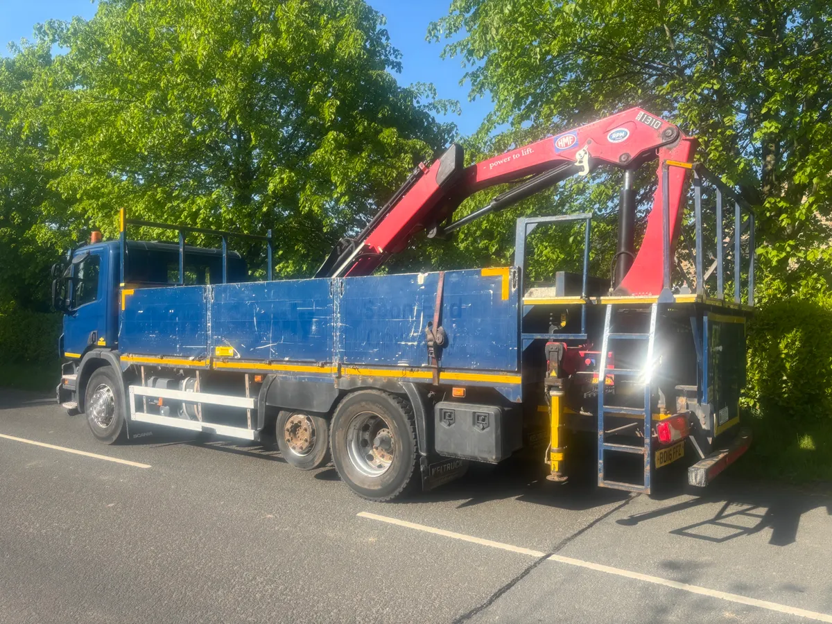 Scania p 280 crane lorry - Image 3