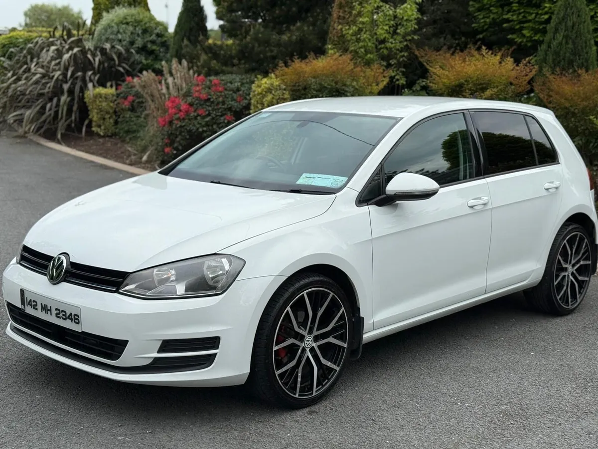 2014 Volkswagen  golf    1.6 Diesel   7950 euro - Image 2