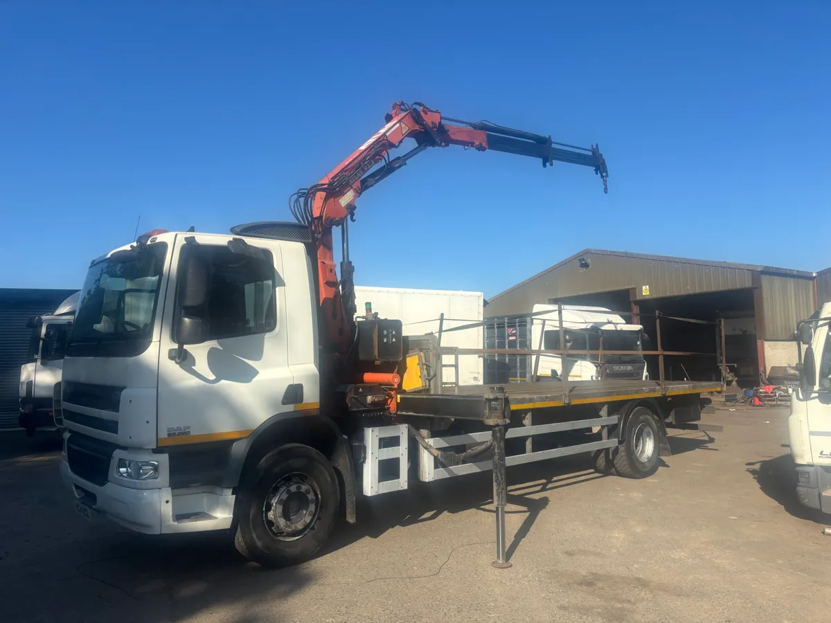 Daf cf crane lorry - Image 1