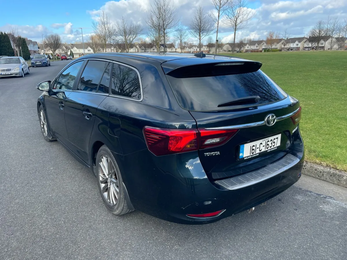Toyota Avensis 2016 Estate Business Edition - Image 4