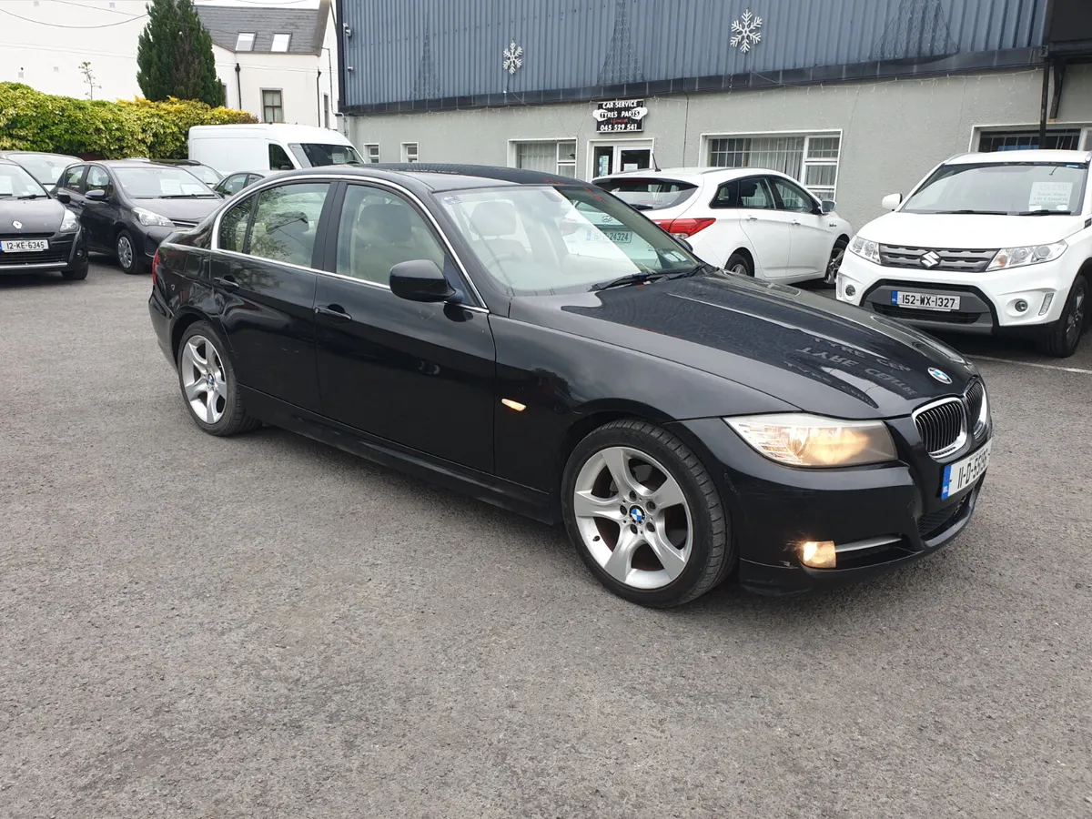 2011 BMW 318 2.0D 6 SPEED EXCLUSIVE 4DR - Image 3