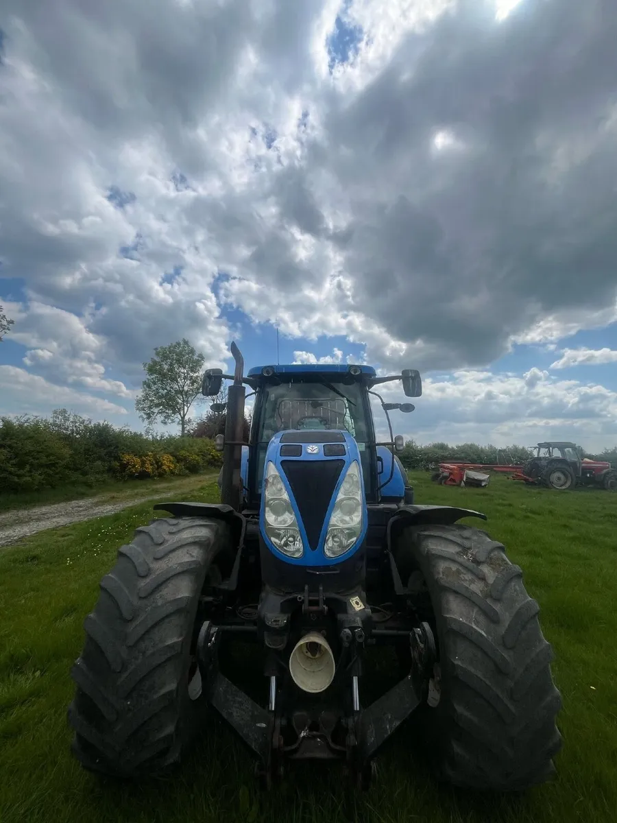 New Holland and Strautmann Silage Wagon for sale - Image 2