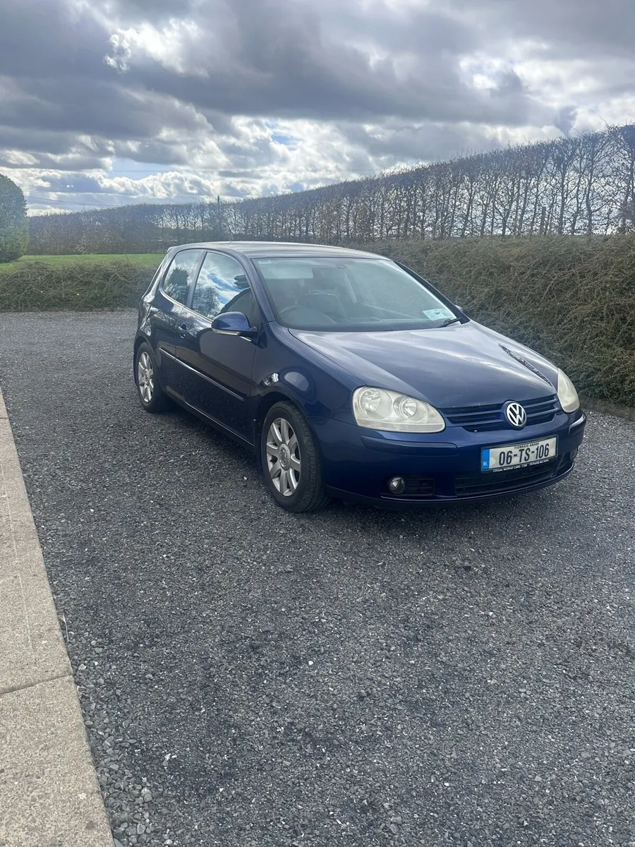 VW Golf 2.0 FSI petrol - Image 2