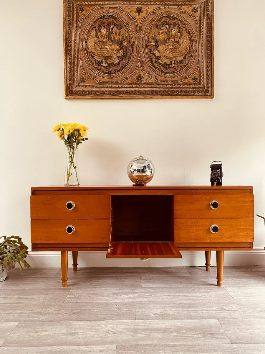 Mid Century Sideboard Drinks Cabinet - Image 2