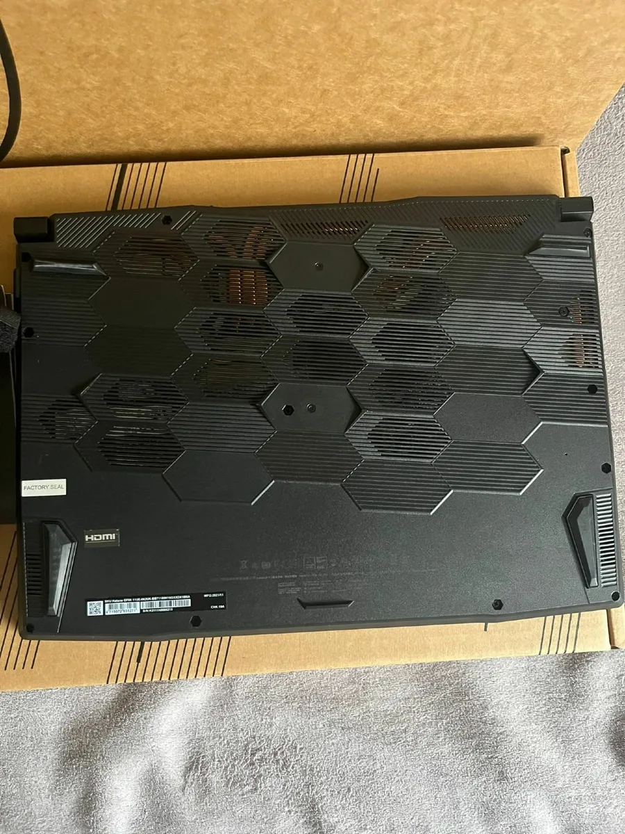MSI GF66 11UE/i7-11800H/16GB Ram/512GB SSD/3060/15 - Image 4