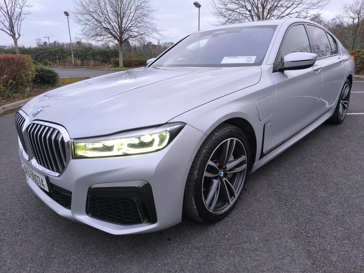 2021 BMW 745 E M SPORT PLUGIN HYBRID - Image 4