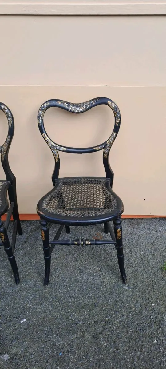 2 Victorian Black Lacquered side chairs - Image 4