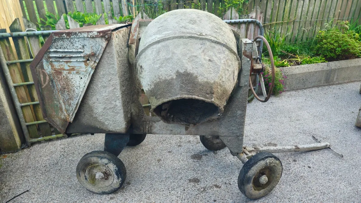 Cement Mixers - Image 4