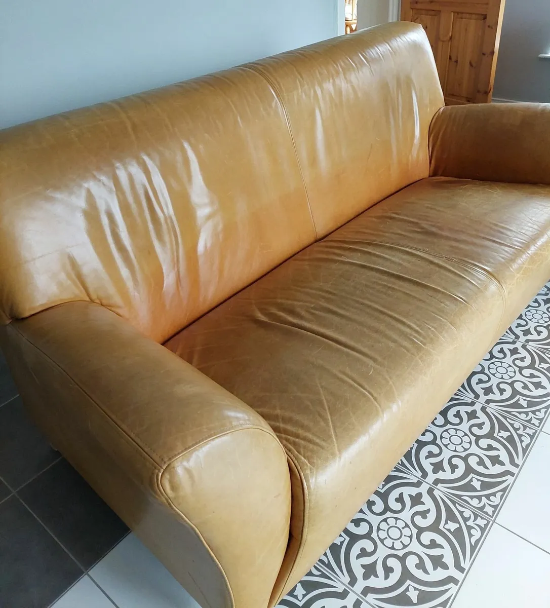 Sofa - Image 3