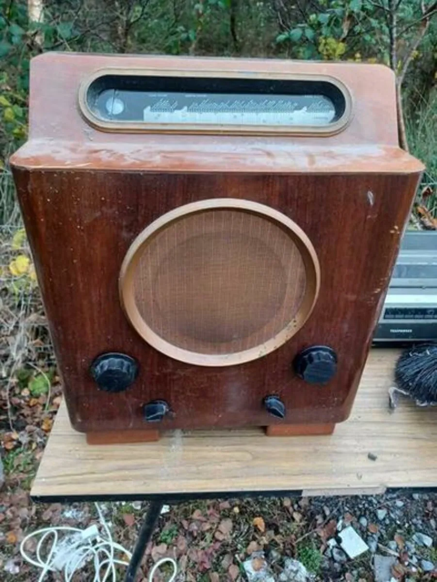 Vintage valve radios - Image 4