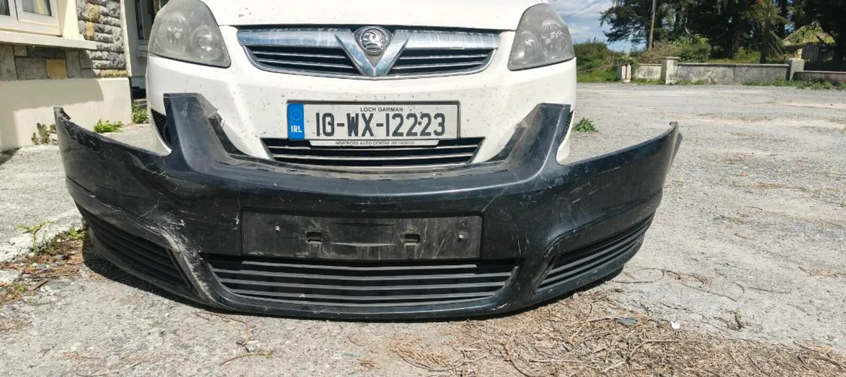 Vauxhall Opel Zafira complete front bumper