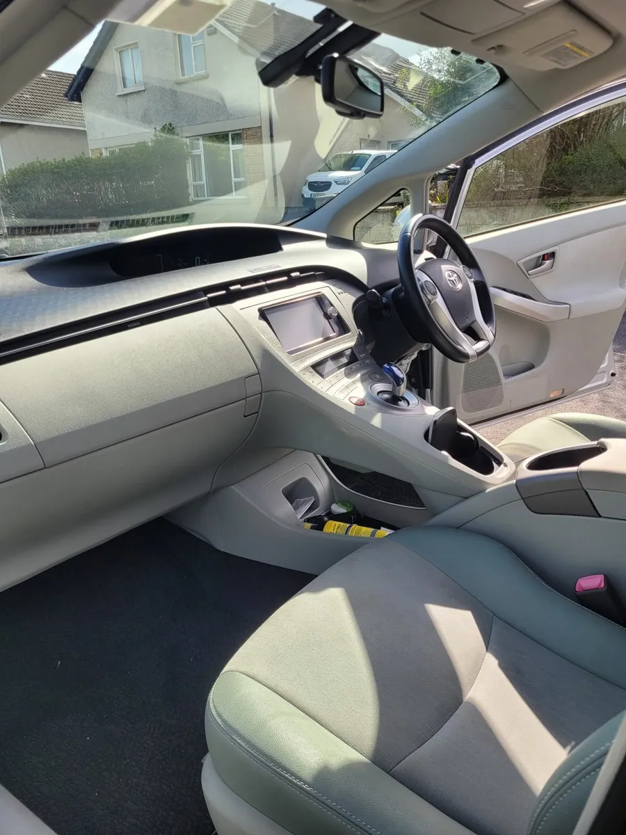 Toyota Prius 2013 - Image 3