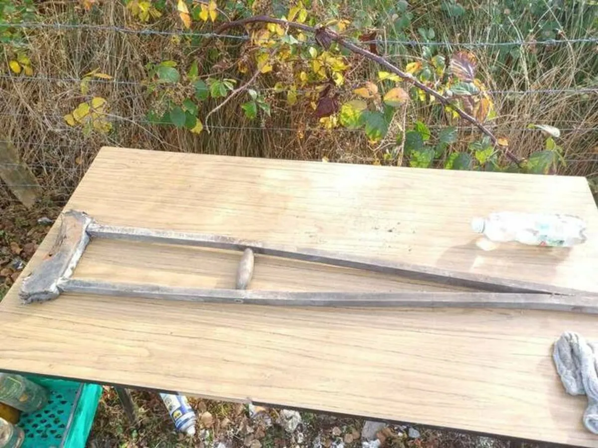 Vintage wooden crutch - Image 2