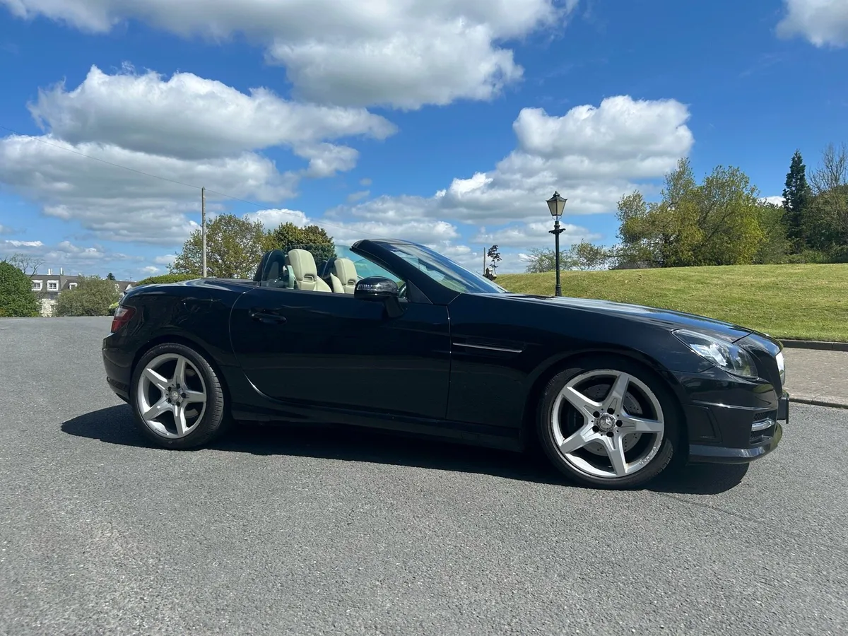 Mercedes Benz SLK AMG SPORT - Image 3