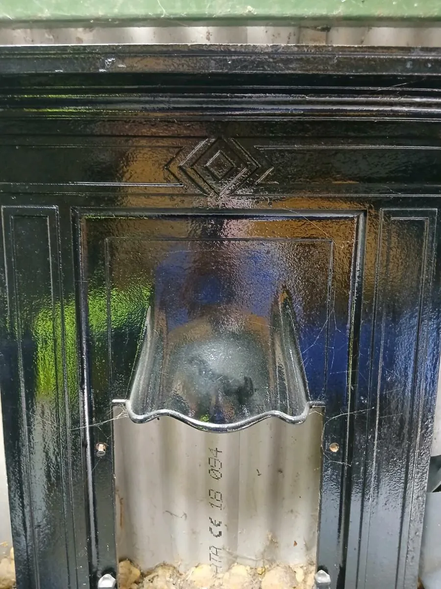 Old fire surround - Image 2