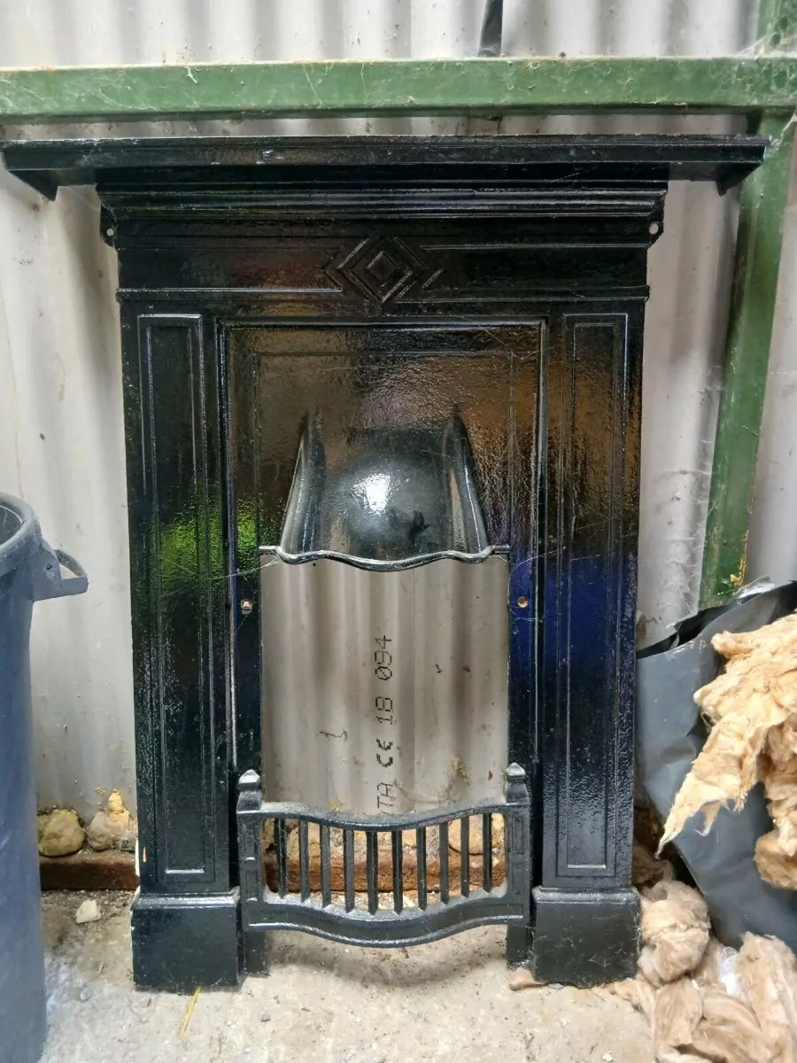 Old fire surround - Image 3