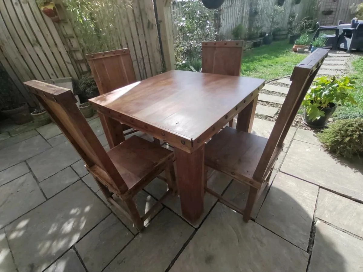 Kitchen dining table - Image 1