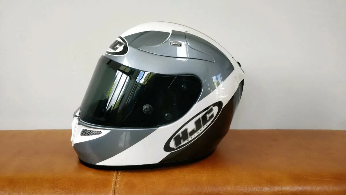 HJC RPHA 10-Plus Helmet - Image 2
