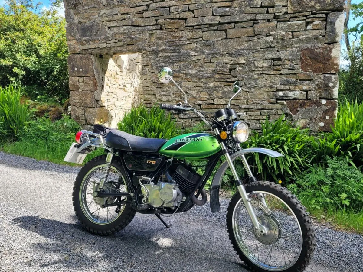 Kawasaki classic 2 stroke trails bike only 6k mile - Image 1