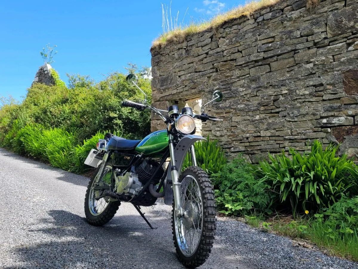 Kawasaki classic 2 stroke trails bike only 6k mile - Image 2