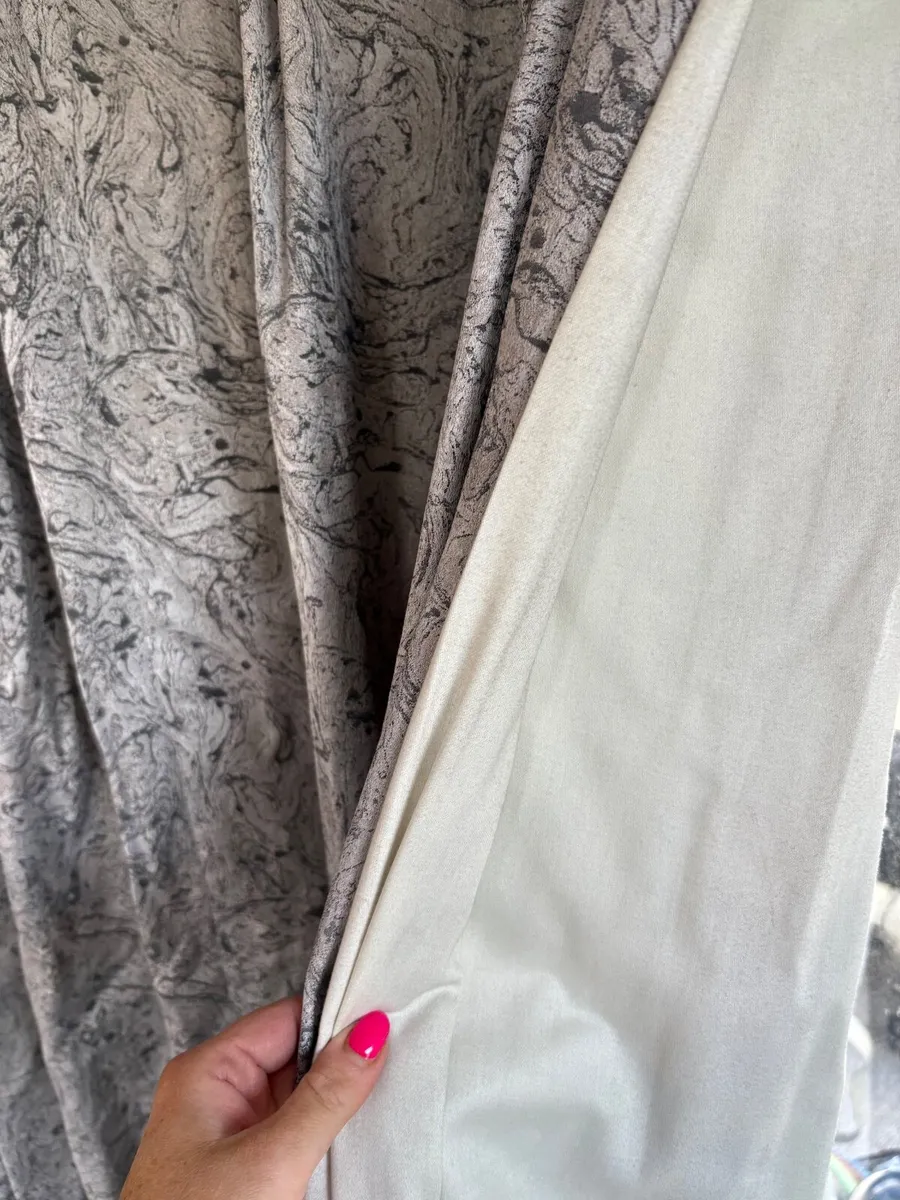 Curtains - Image 1