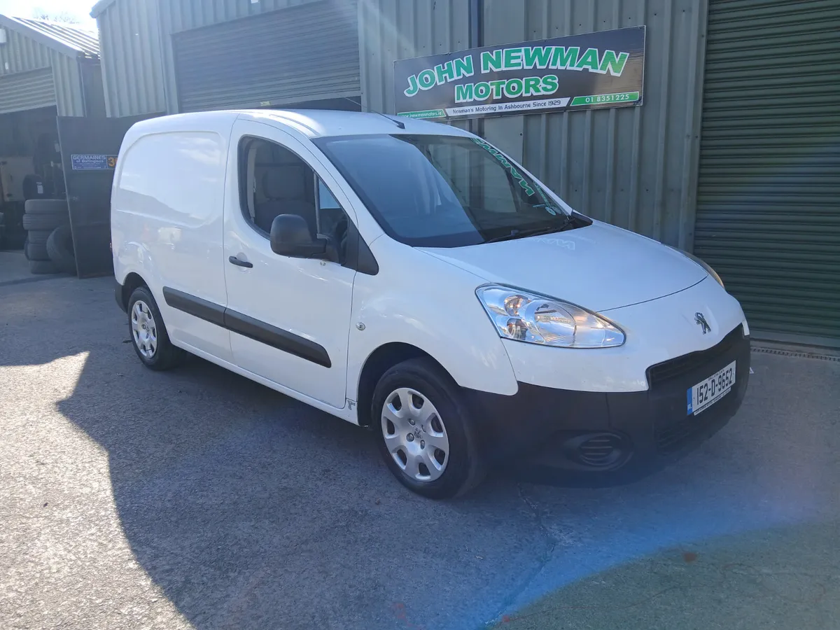Peugeot Partner 2015 low mileage - Image 3
