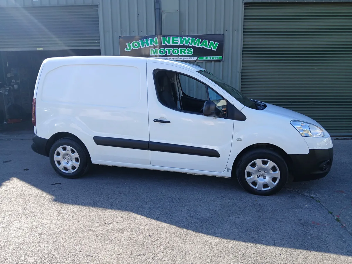 Peugeot Partner 2015 low mileage - Image 2