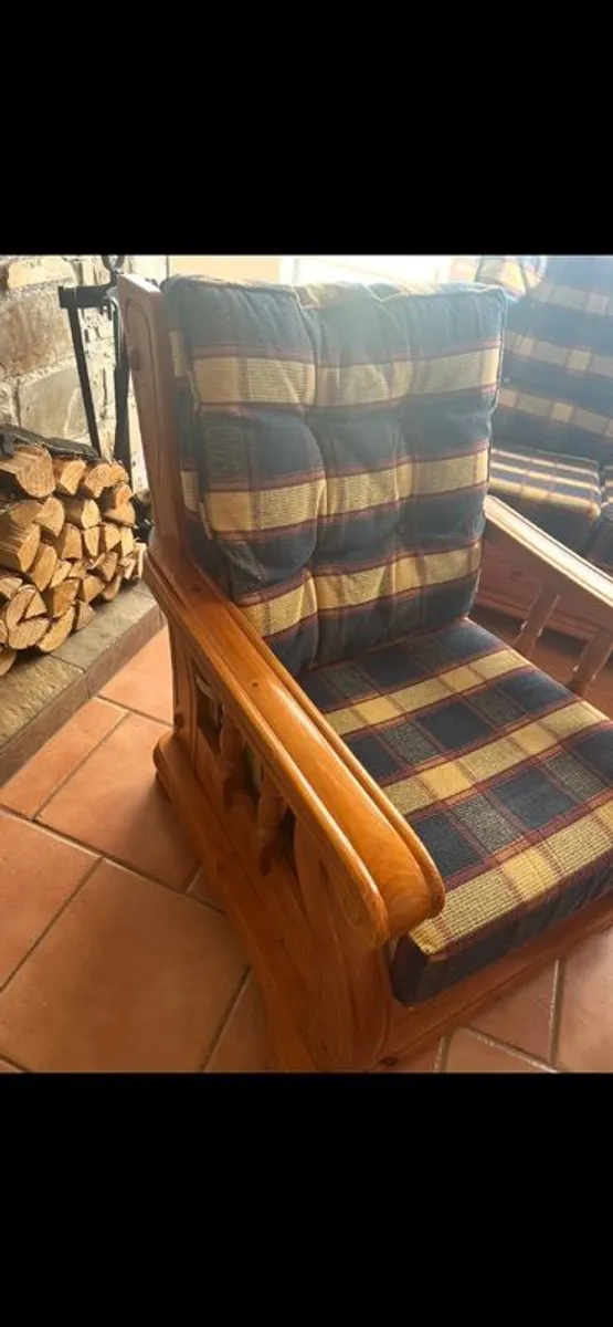 couch - Image 4