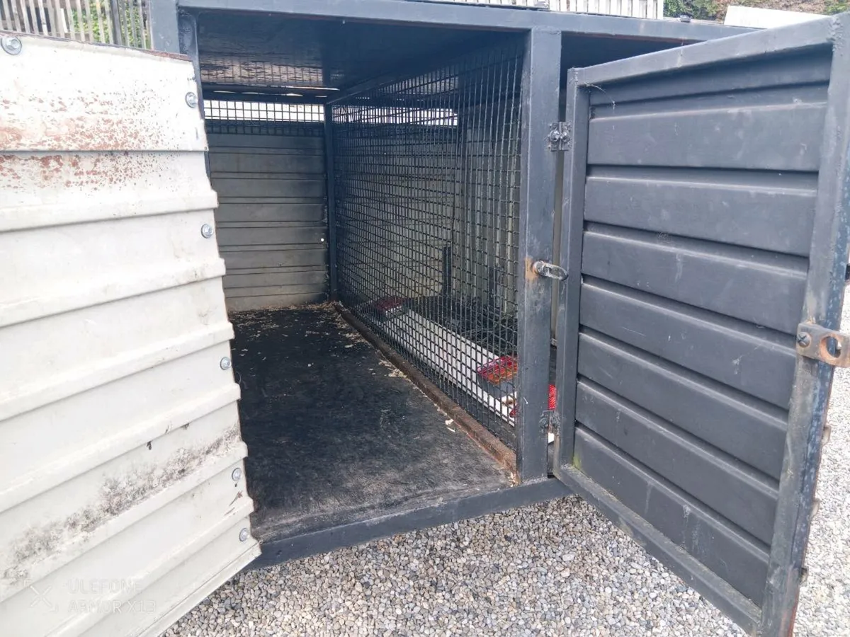 Dog Trailer - Image 4